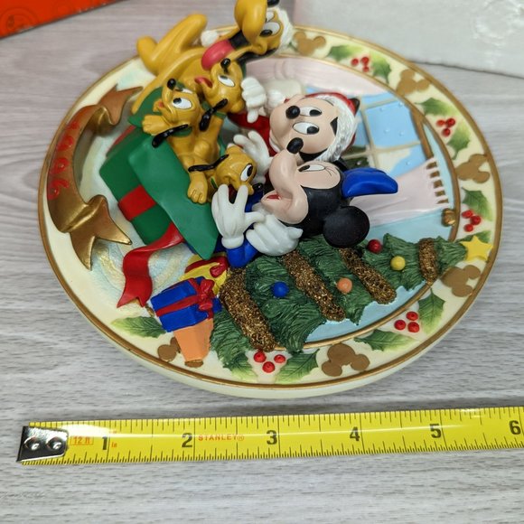 Vintage Enesco 1996 Mickey & Minnie Dated BAS Relief Plate - Picture 12 of 13